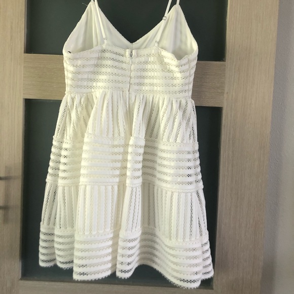 Forever 21 peplum white dress - Picture 2 of 5